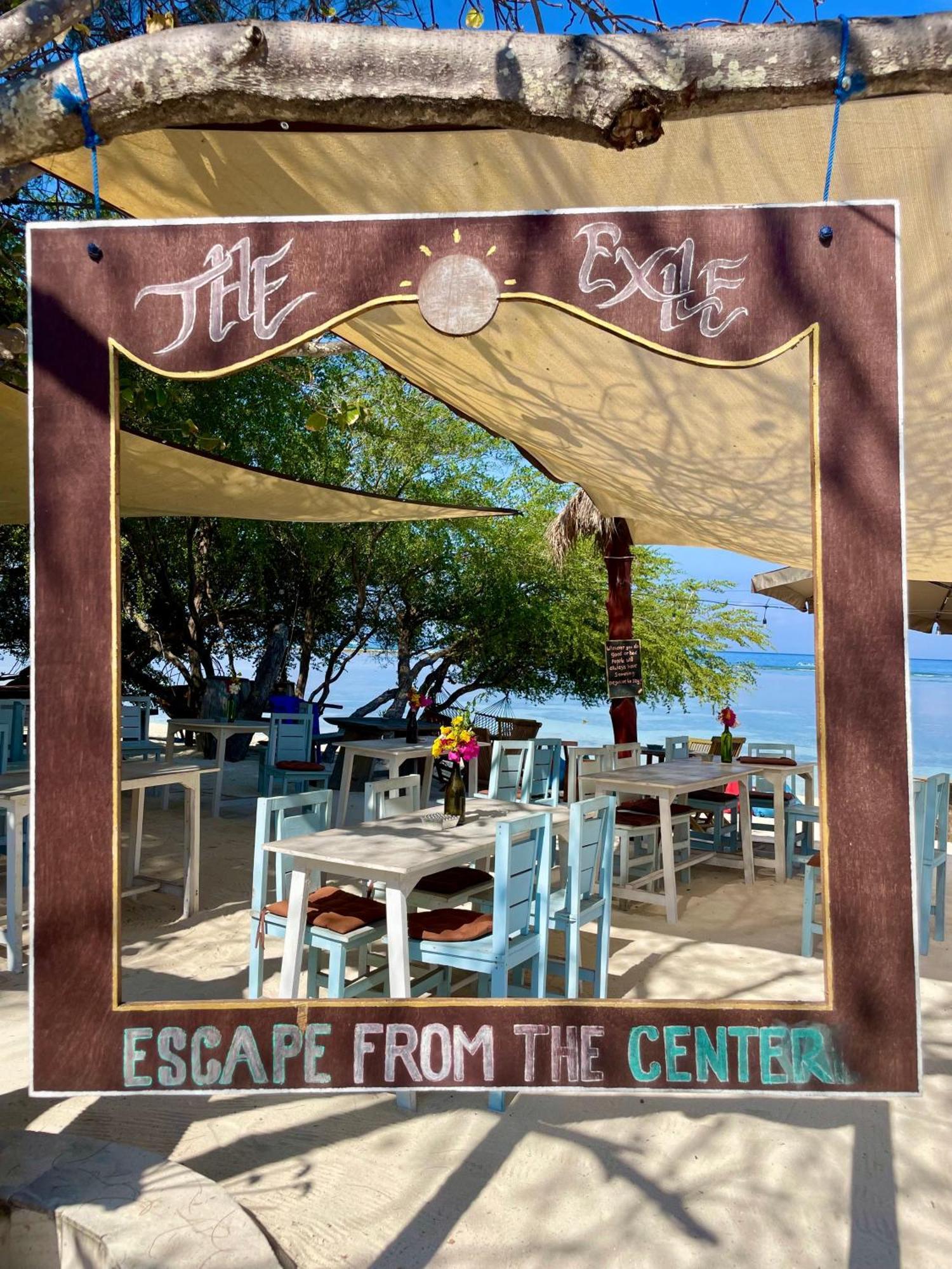 The Exile Sunsetpoint Hotel Gili Trawangan Luaran gambar