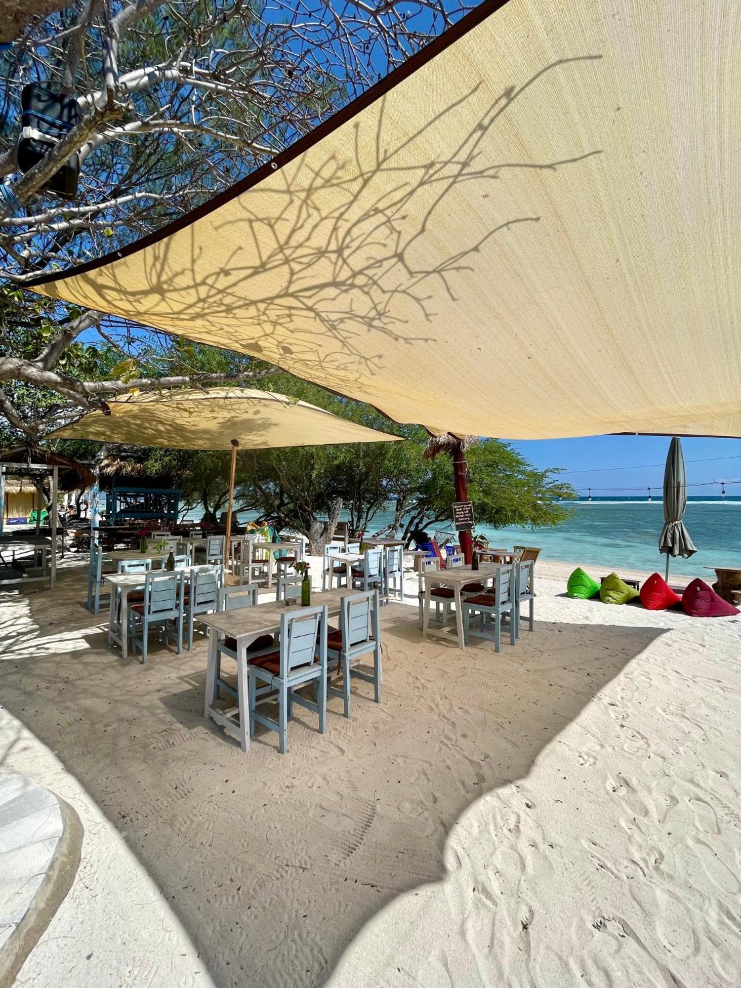 The Exile Sunsetpoint Hotel Gili Trawangan Luaran gambar